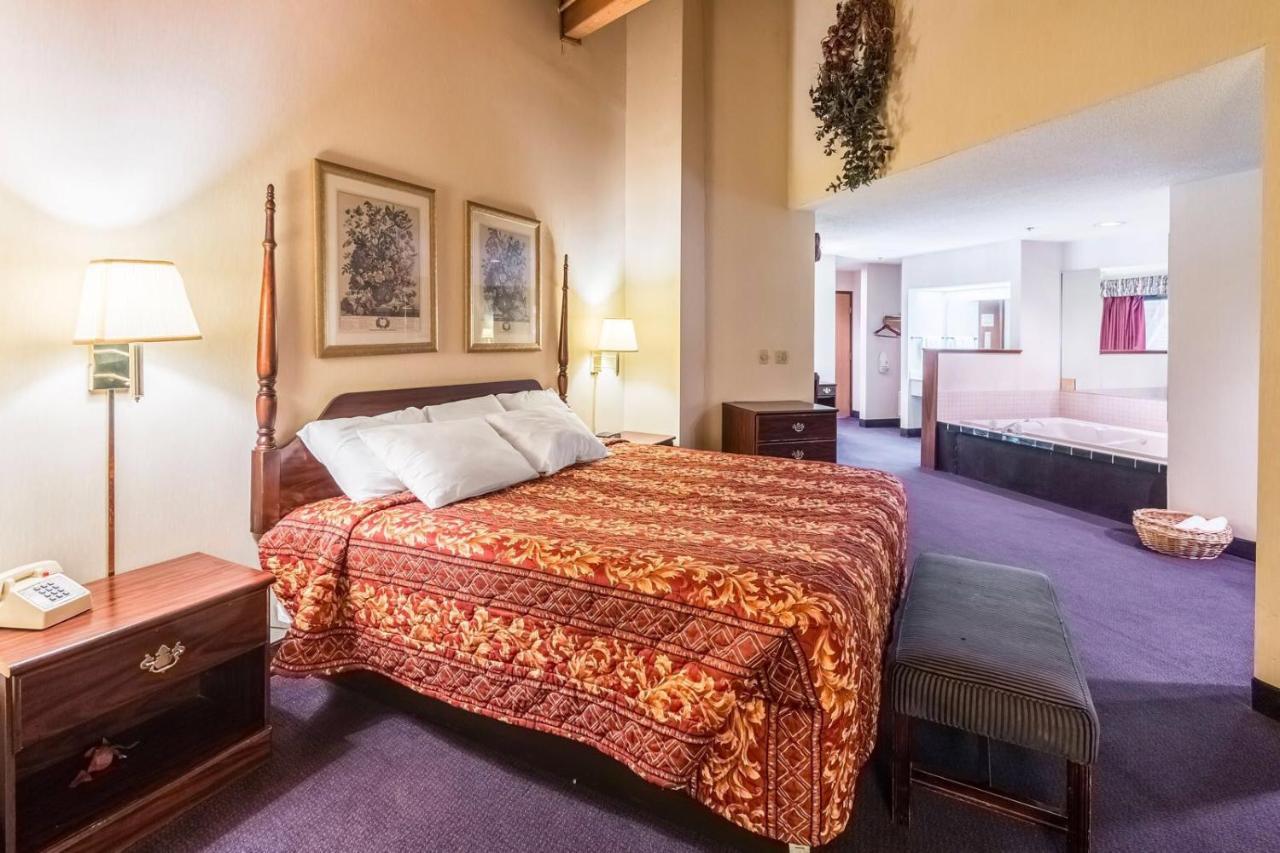 Quality Express Inn & Suites Mineral Wells Exteriér fotografie